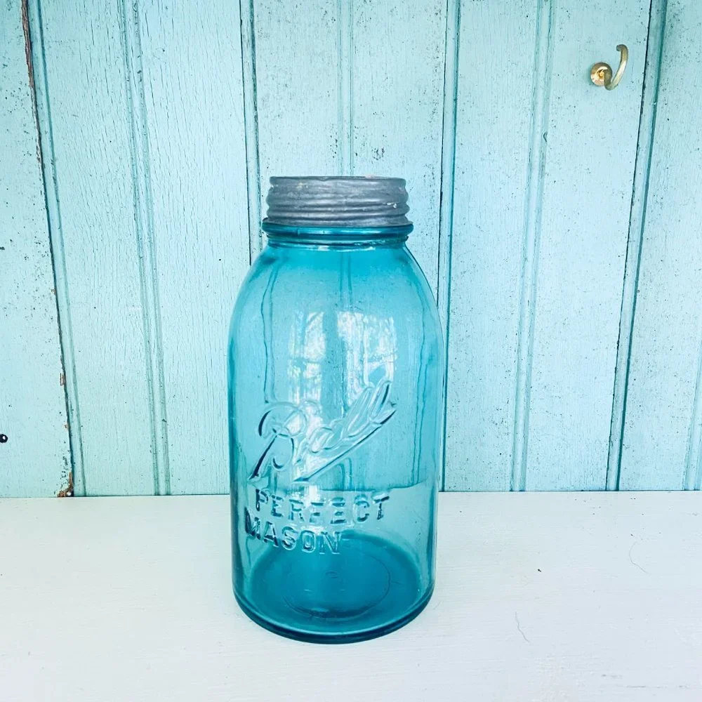 Antique Authentic Ball Mason Jar with Zinc Lid - Half Gallon 1910-1923 - Picture 3 of 11